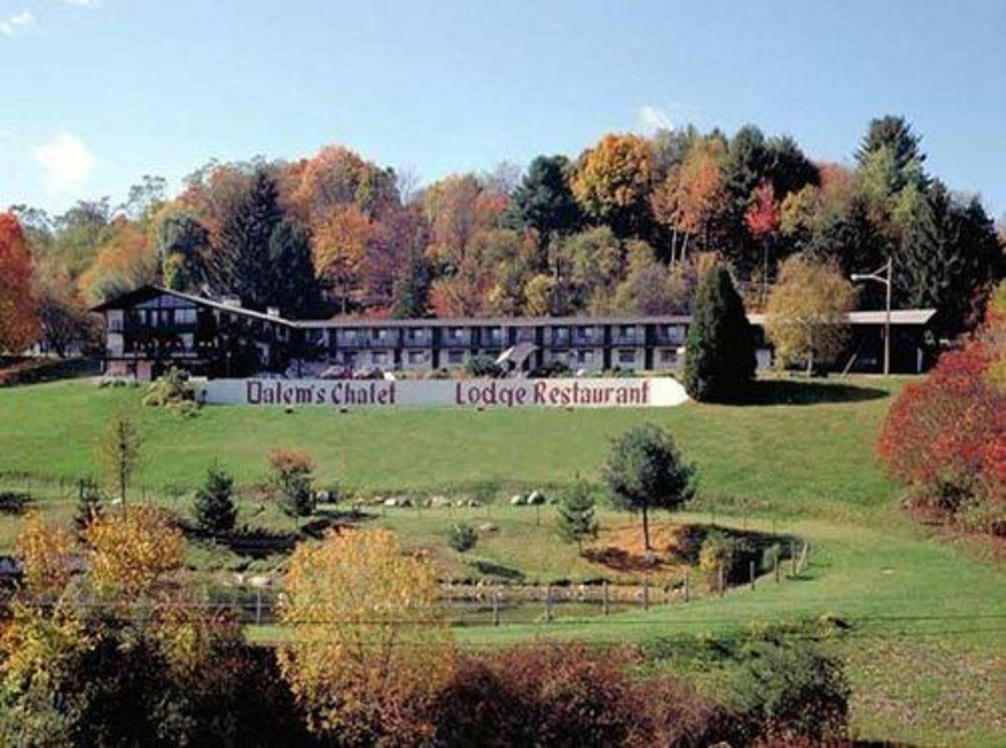 Dalems Chalet Brattleboro Exterior photo